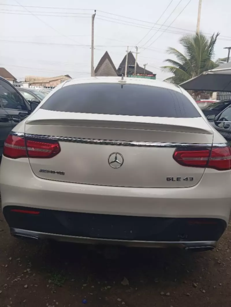 Mercedes-Benz GLE-Class   - 2017