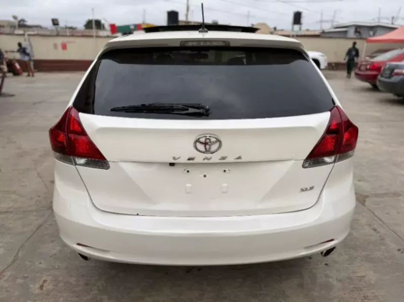 TOYOTA Venza   - 2013