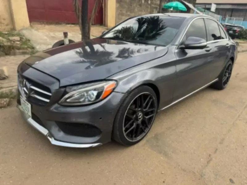 Mercedes-Benz C 300   - 2015