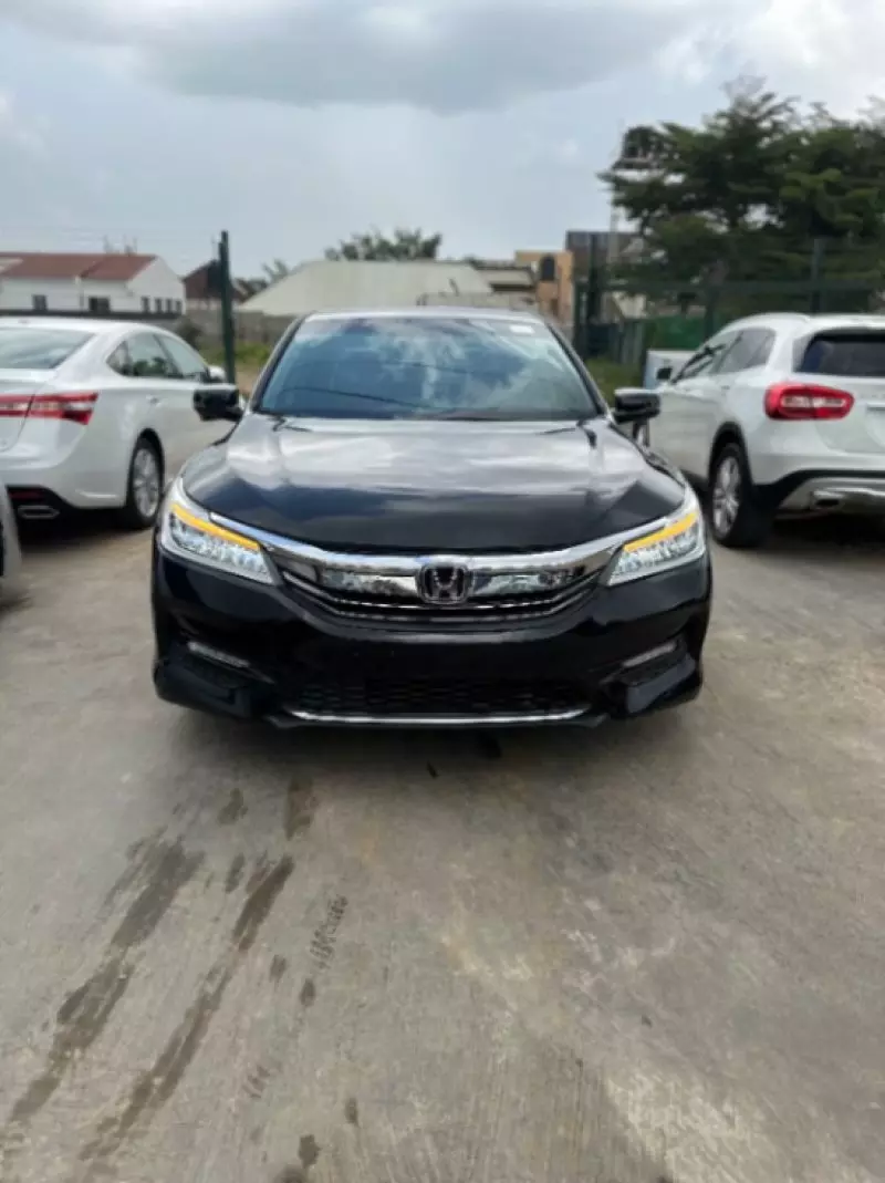 Honda Accord - 2017