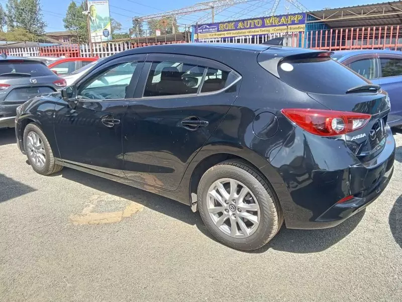 Mazda Axela    - 2018