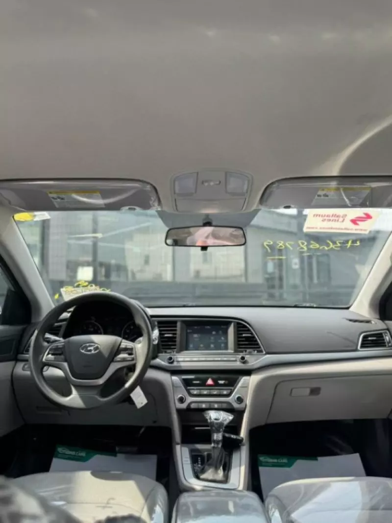Hyundai Elantra   - 2017