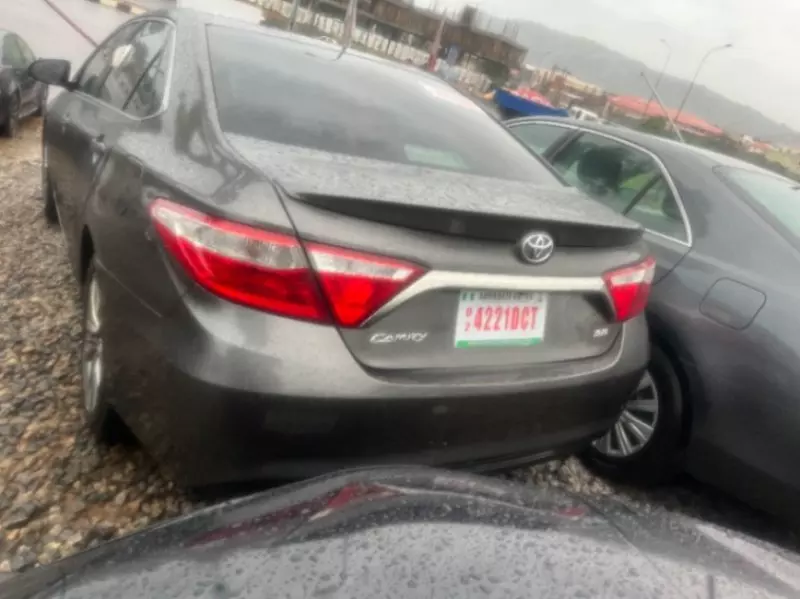 TOYOTA Camry   - 2015