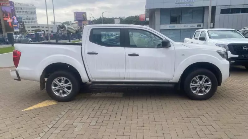 Nissan Navara - 2025