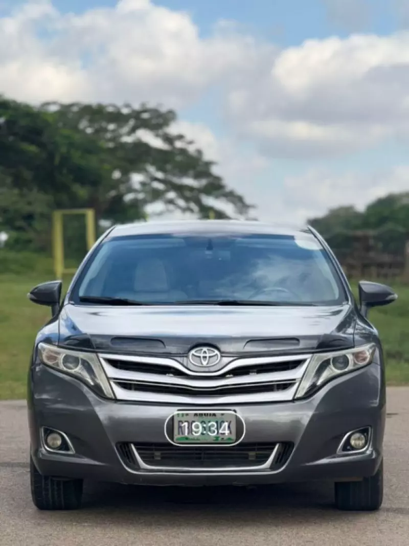 Toyota Venza   - 2013