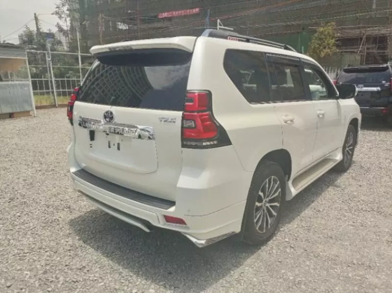 TOYOTA Landcruiser Prado - 2019