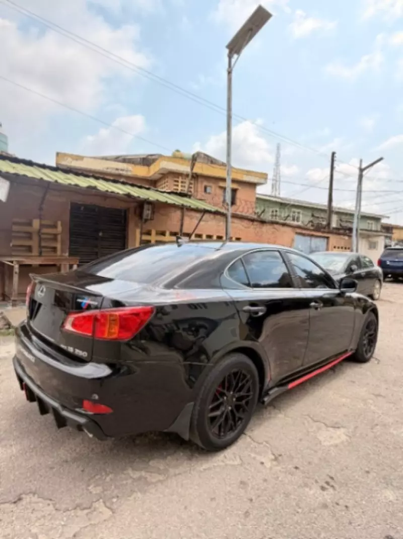 Lexus IS 250   - 2009