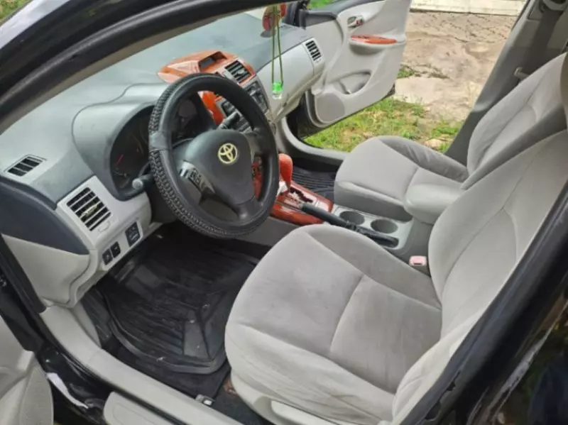 Toyota Corolla - 2012
