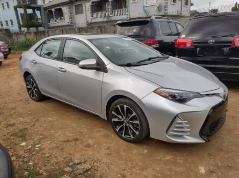 TOYOTA Corolla   - 2019