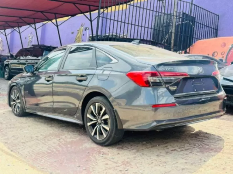 Honda Civic   - 2022