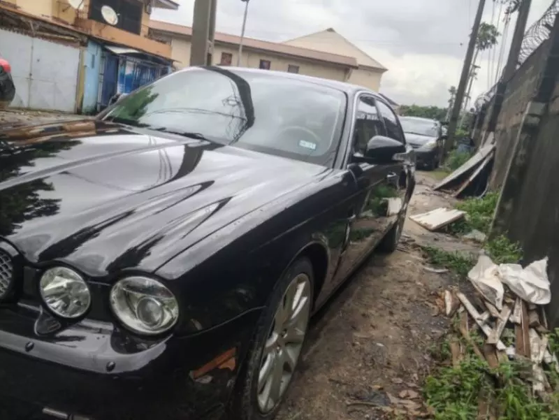 Jaguar XJ   - 2008