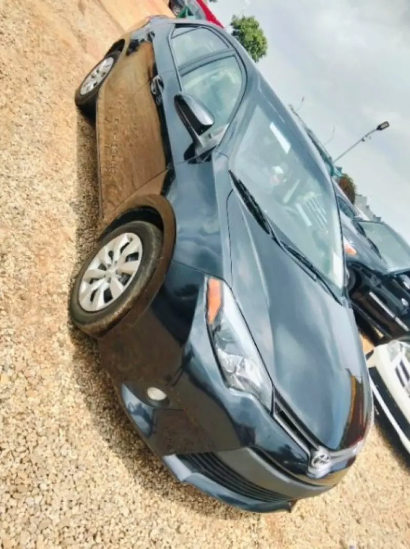 TOYOTA Corolla   - 2016