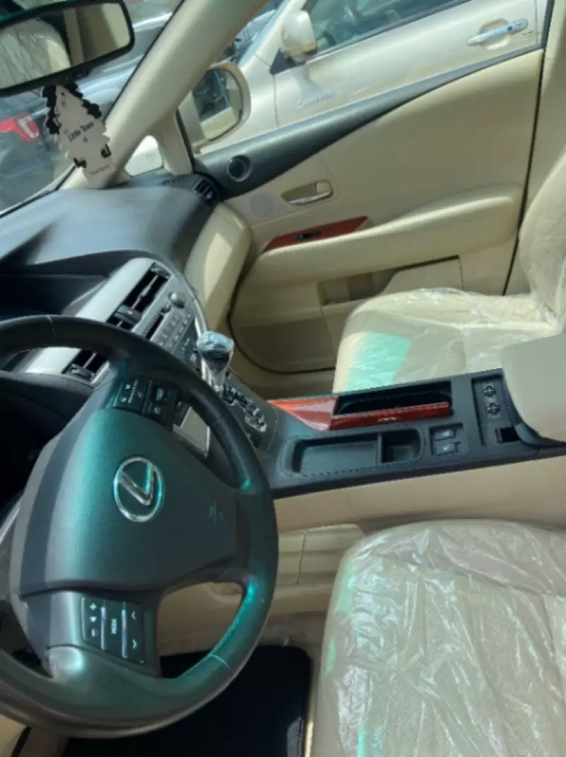 Lexus RX   - 2010