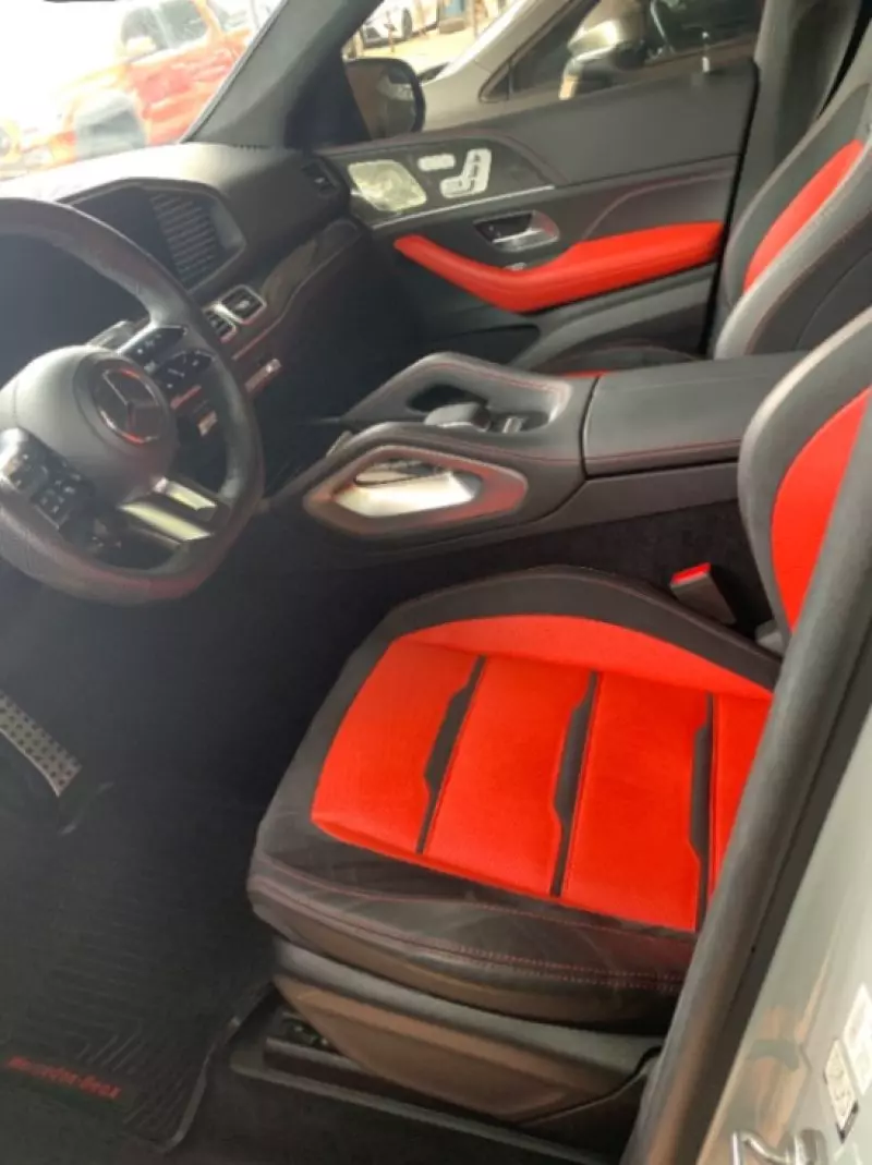 Mercedes-Benz GLE-Class   - 2024