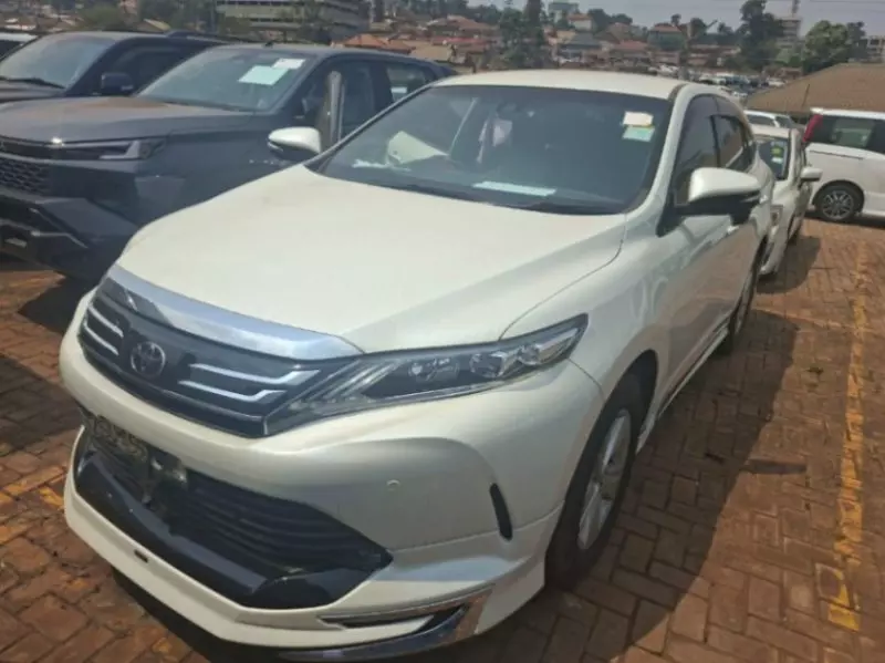 TOYOTA Harrier   - 2017
