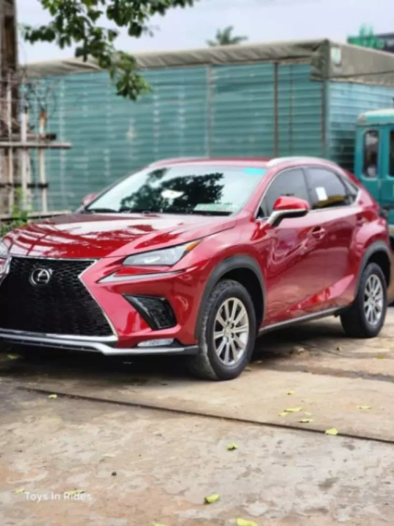 Lexus NX 200T   - 2017