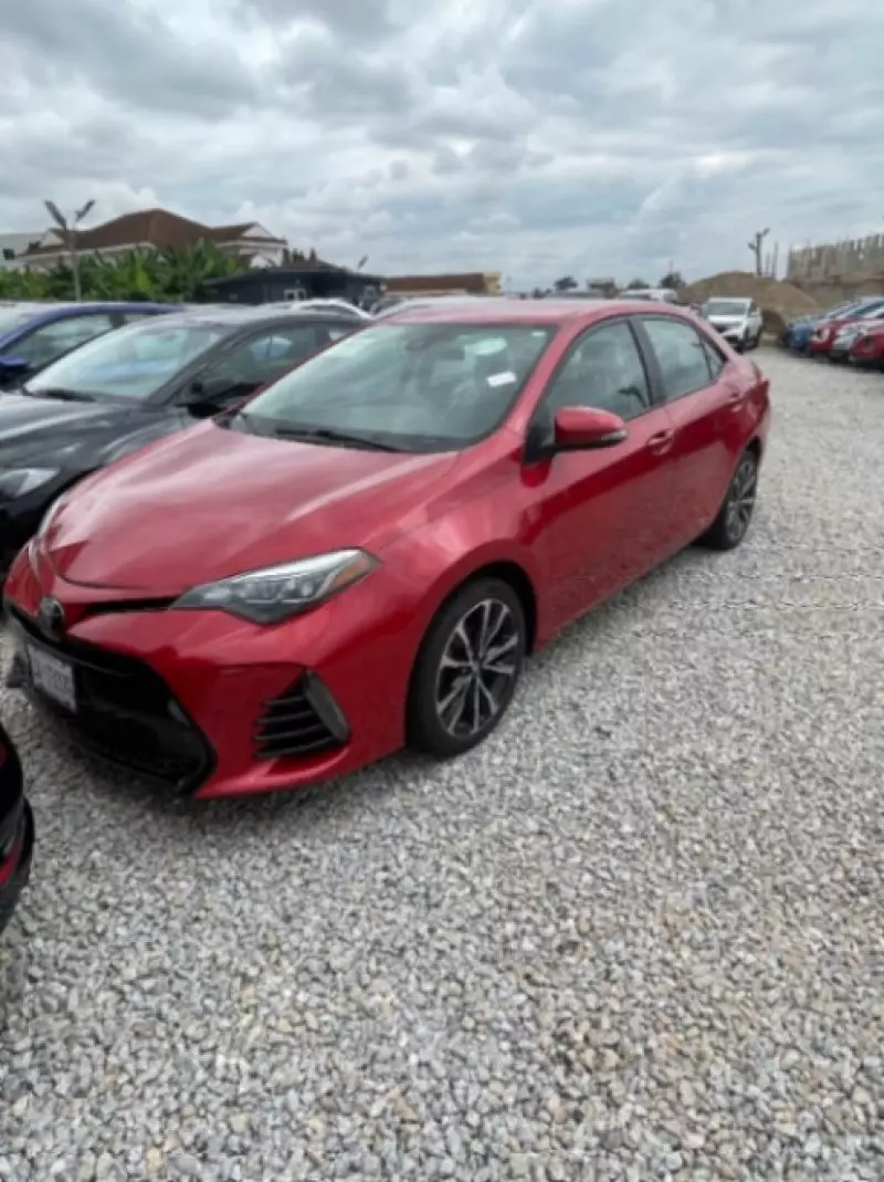 TOYOTA Corolla   - 2017