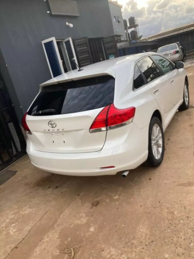 Toyota Venza   - 2009