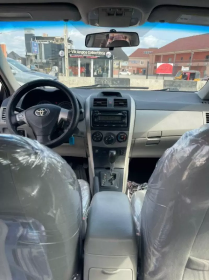 Toyota Corolla   - 2013