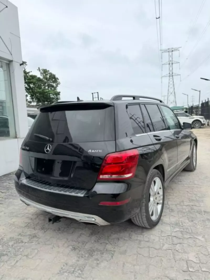 Mercedes-Benz GLK 350   - 2013