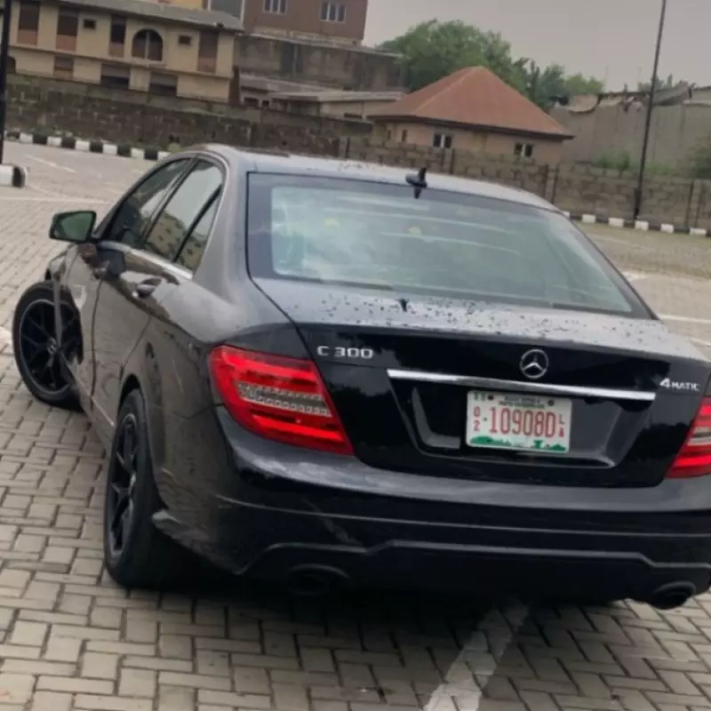 Mercedes-Benz C-Class   - 2011