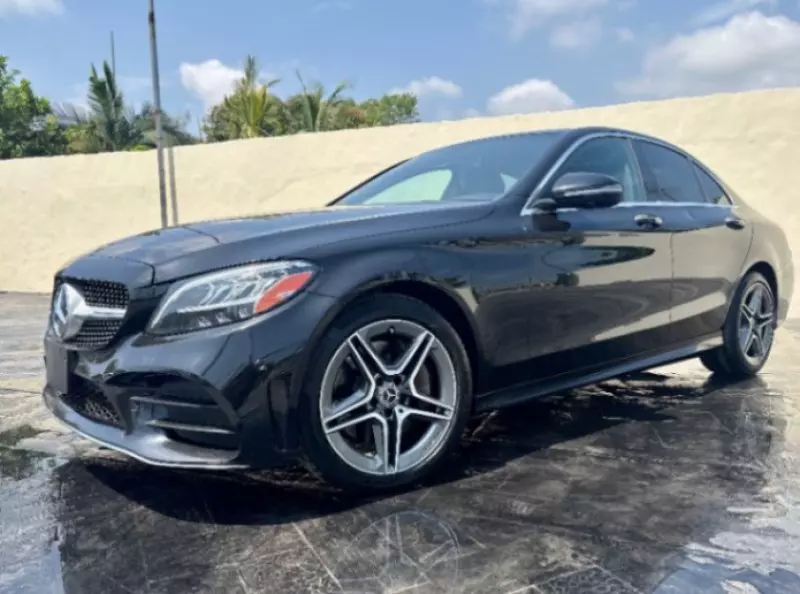 Mercedes-Benz C 300   - 2019