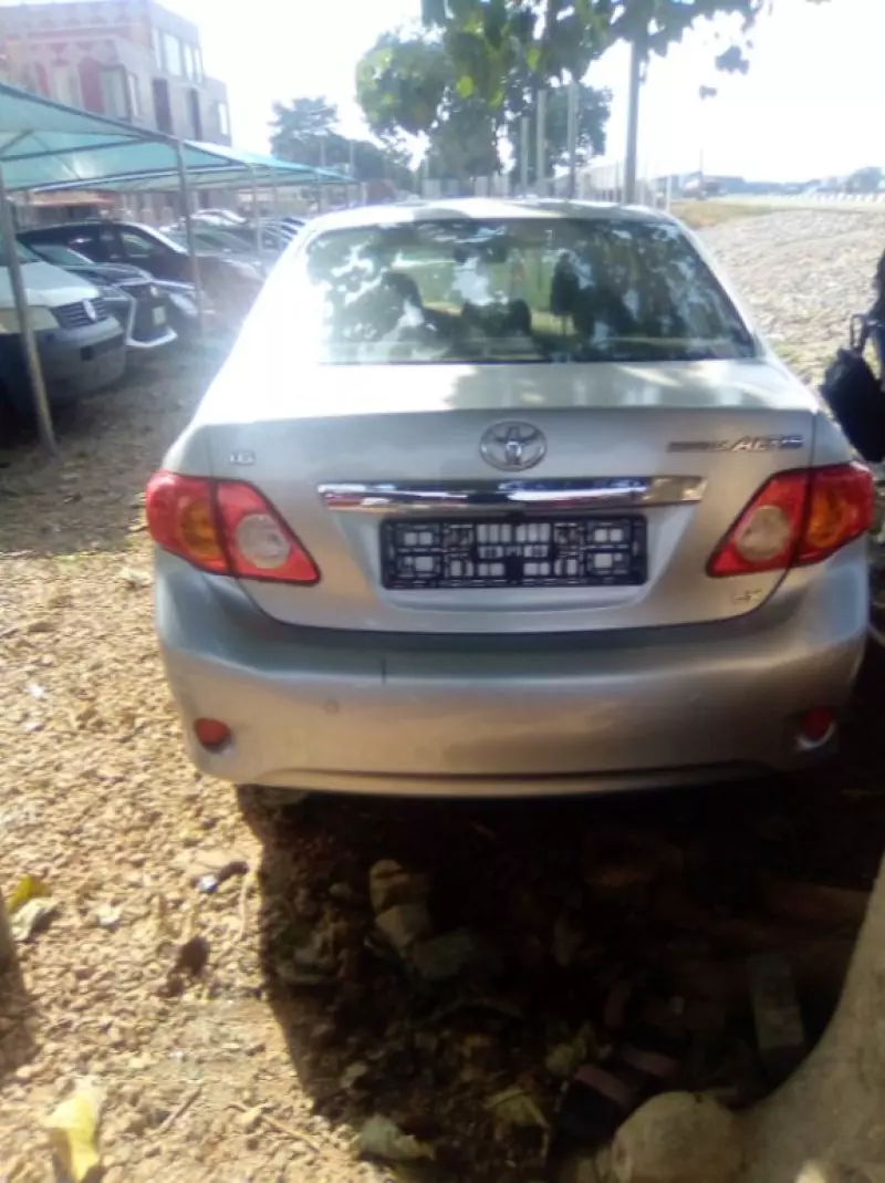 TOYOTA Corolla   - 2009