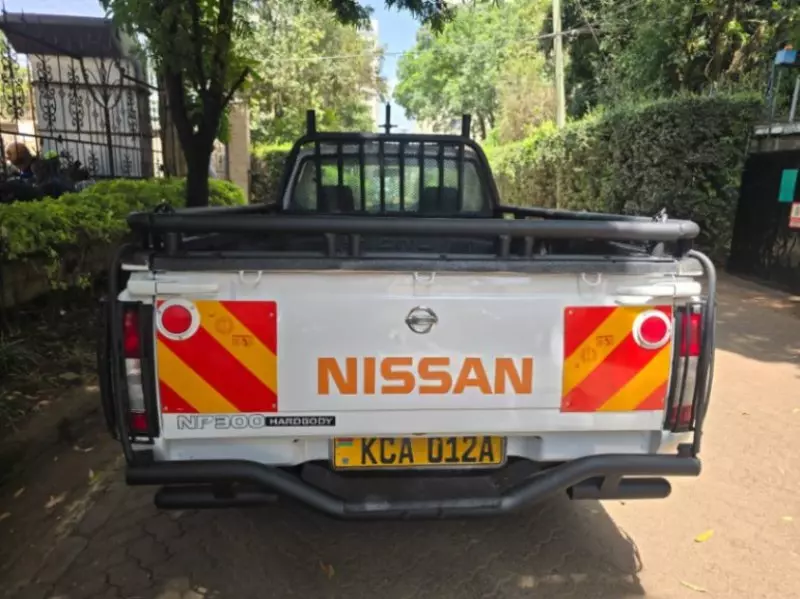 Nissan NP 300 - 2013