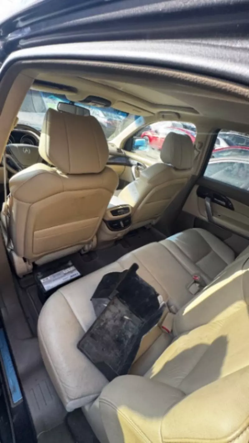 Acura MDX   - 2010