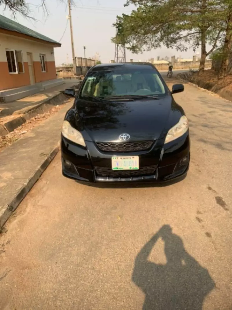 Toyota Corolla Matrix   - 2009