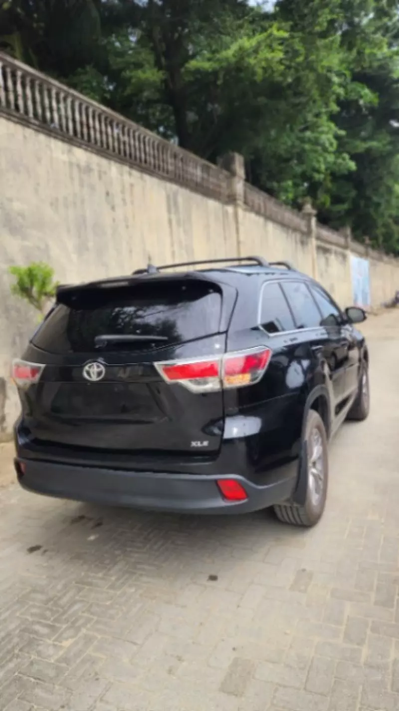 TOYOTA Highlander   - 2014