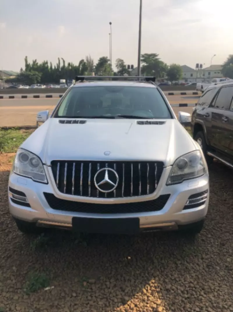 Mercedes-Benz ML 350   - 2011