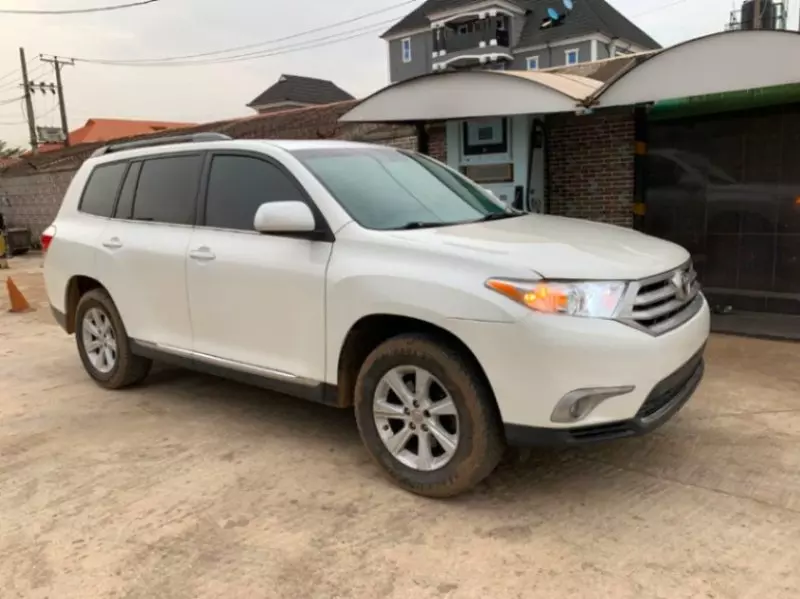 TOYOTA Highlander   - 2013