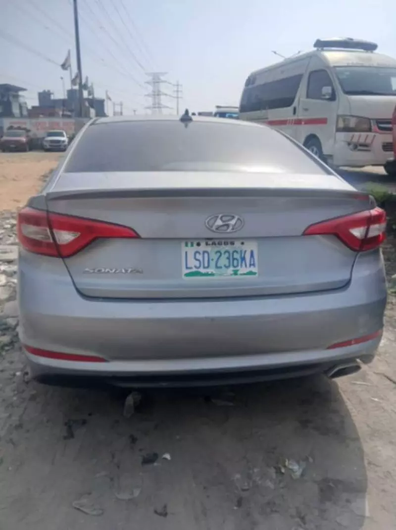 Hyundai Sonata   - 2015
