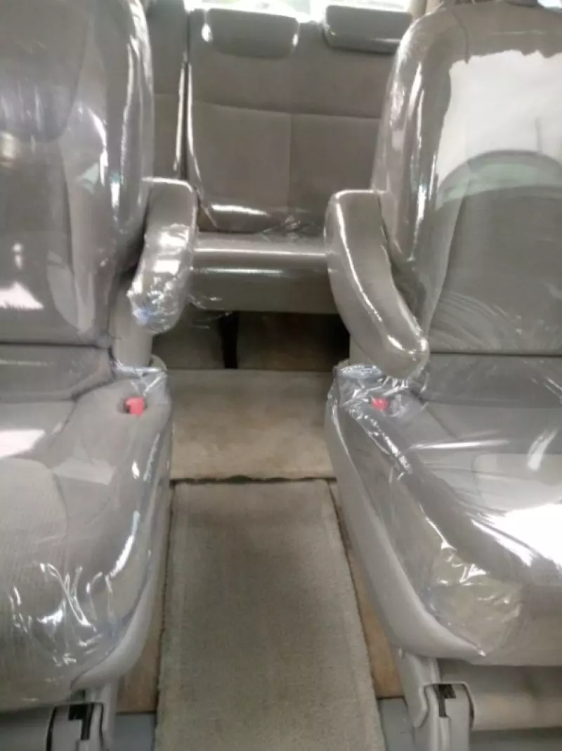 TOYOTA Sienna - 2005