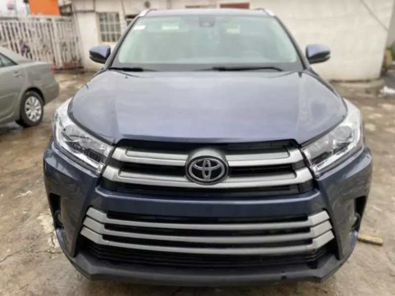 Toyota Highlander   - 2018