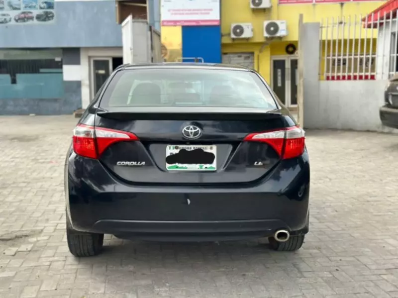 Toyota Corolla   - 2015