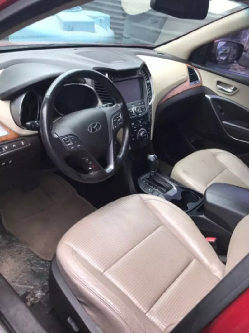 Hyundai Santa FE   - 2013
