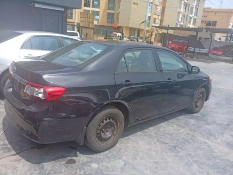 TOYOTA Corolla - 2012