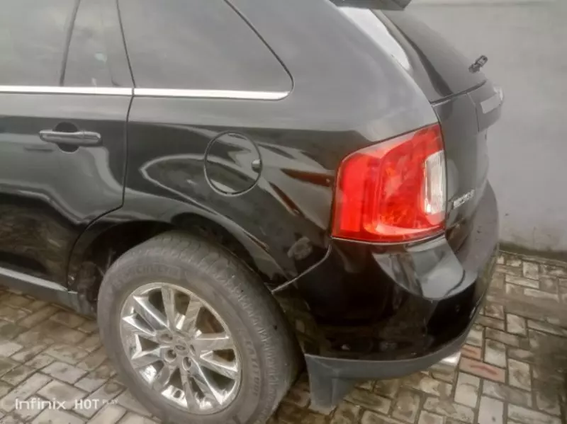 Ford Edge   - 2011