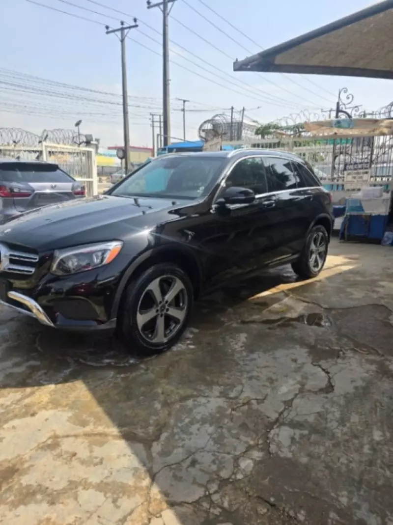 Mercedes-Benz GLC 300 - 2018