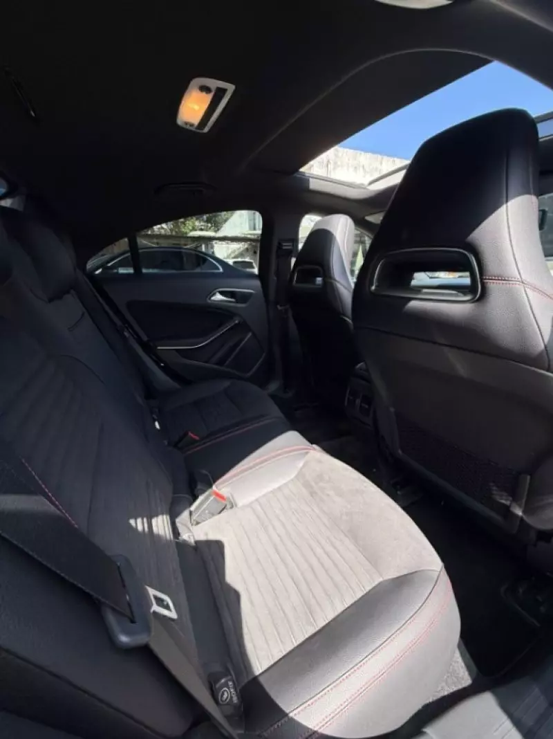 Mercedes-Benz CLA 180   - 2018