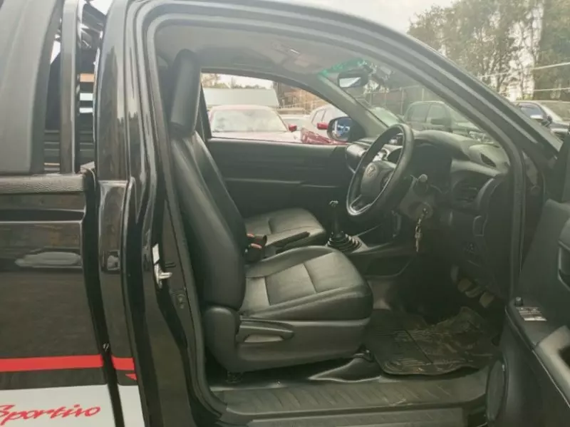 Toyota Hilux   - 2018