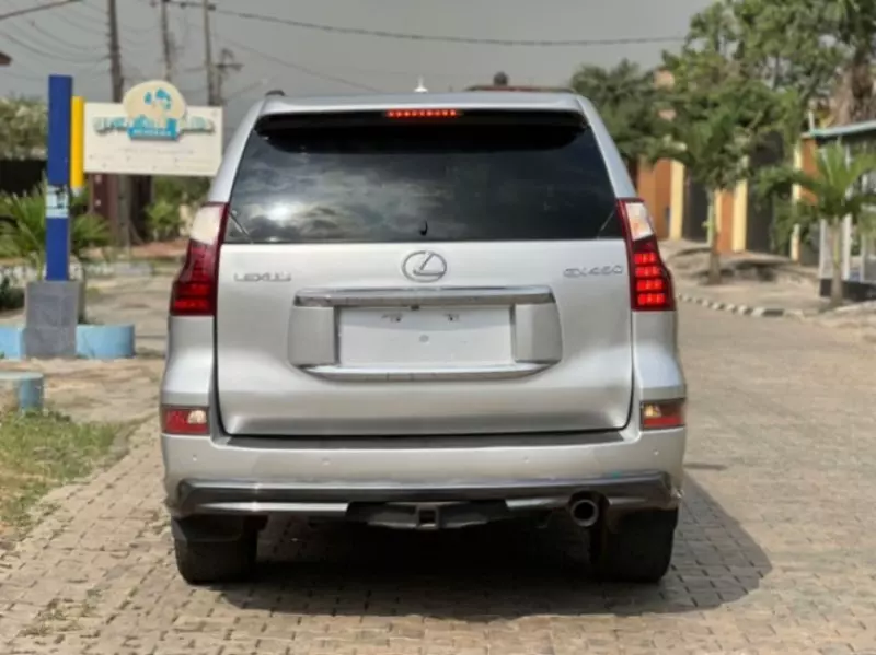 Lexus GX 460   - 2010