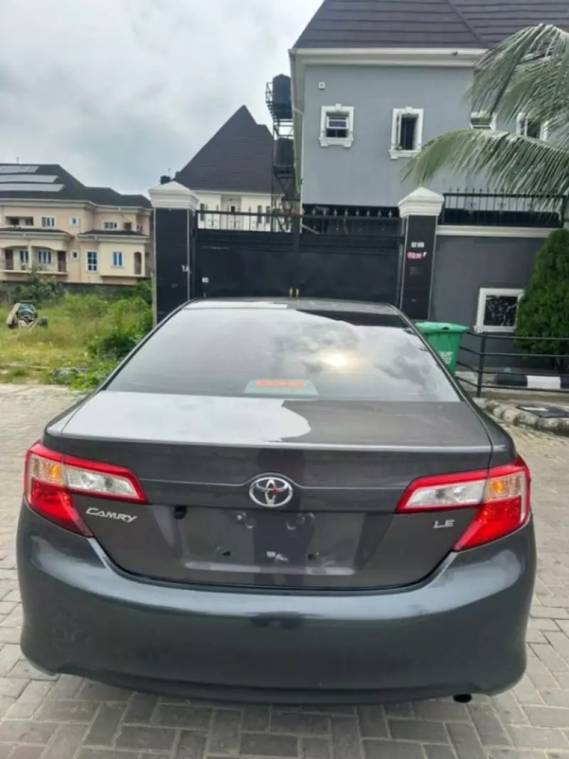 TOYOTA Camry   - 2014