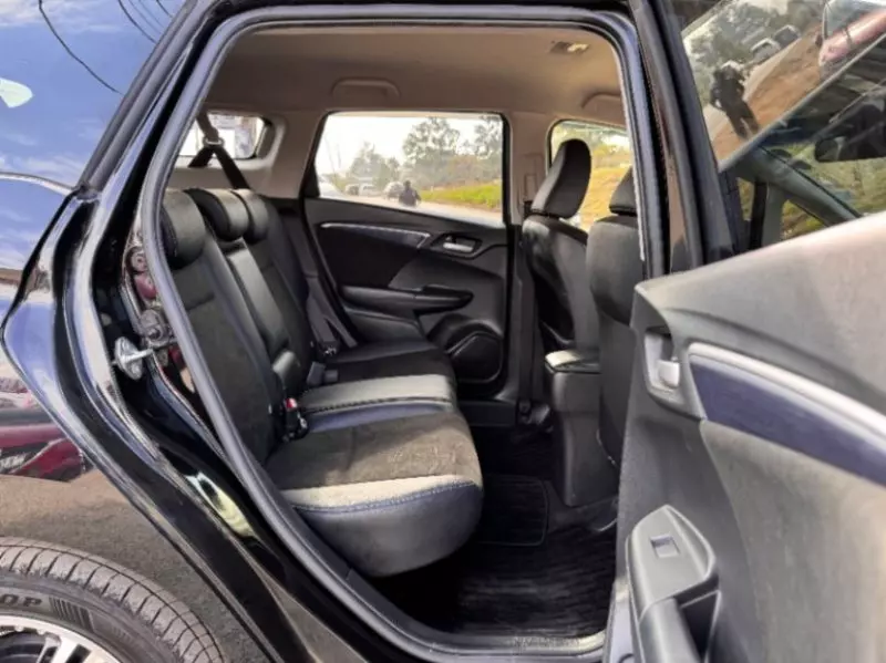 Honda Fit shuttle    - 2018