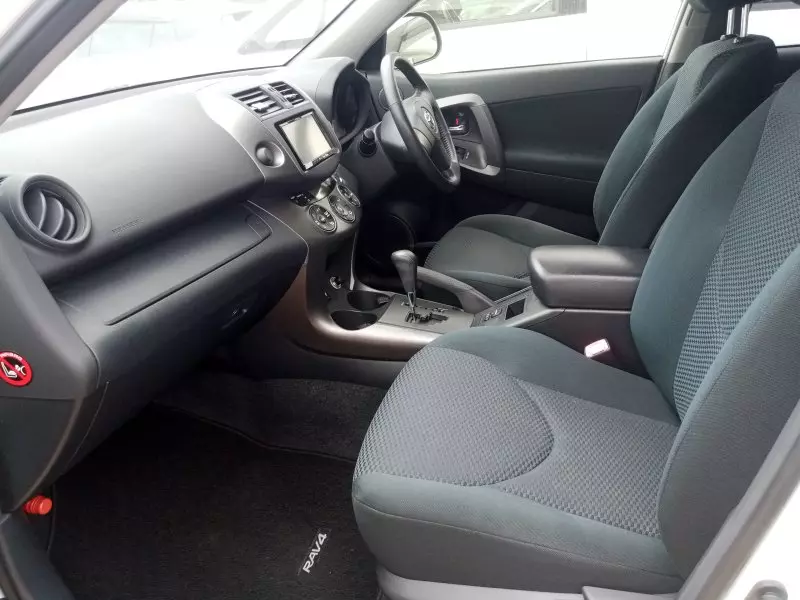 Toyota Vanguard    - 2012