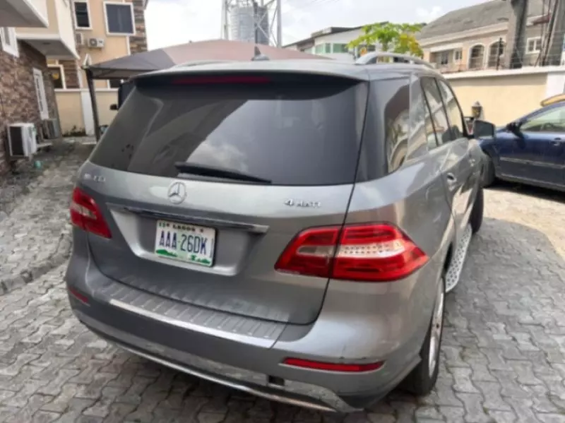 Mercedes-Benz ML 350   - 2012