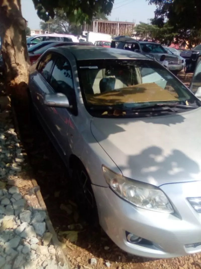 TOYOTA Corolla   - 2009