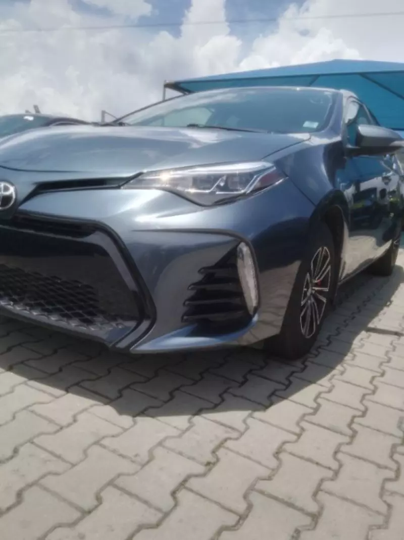 Toyota Corolla   - 2016